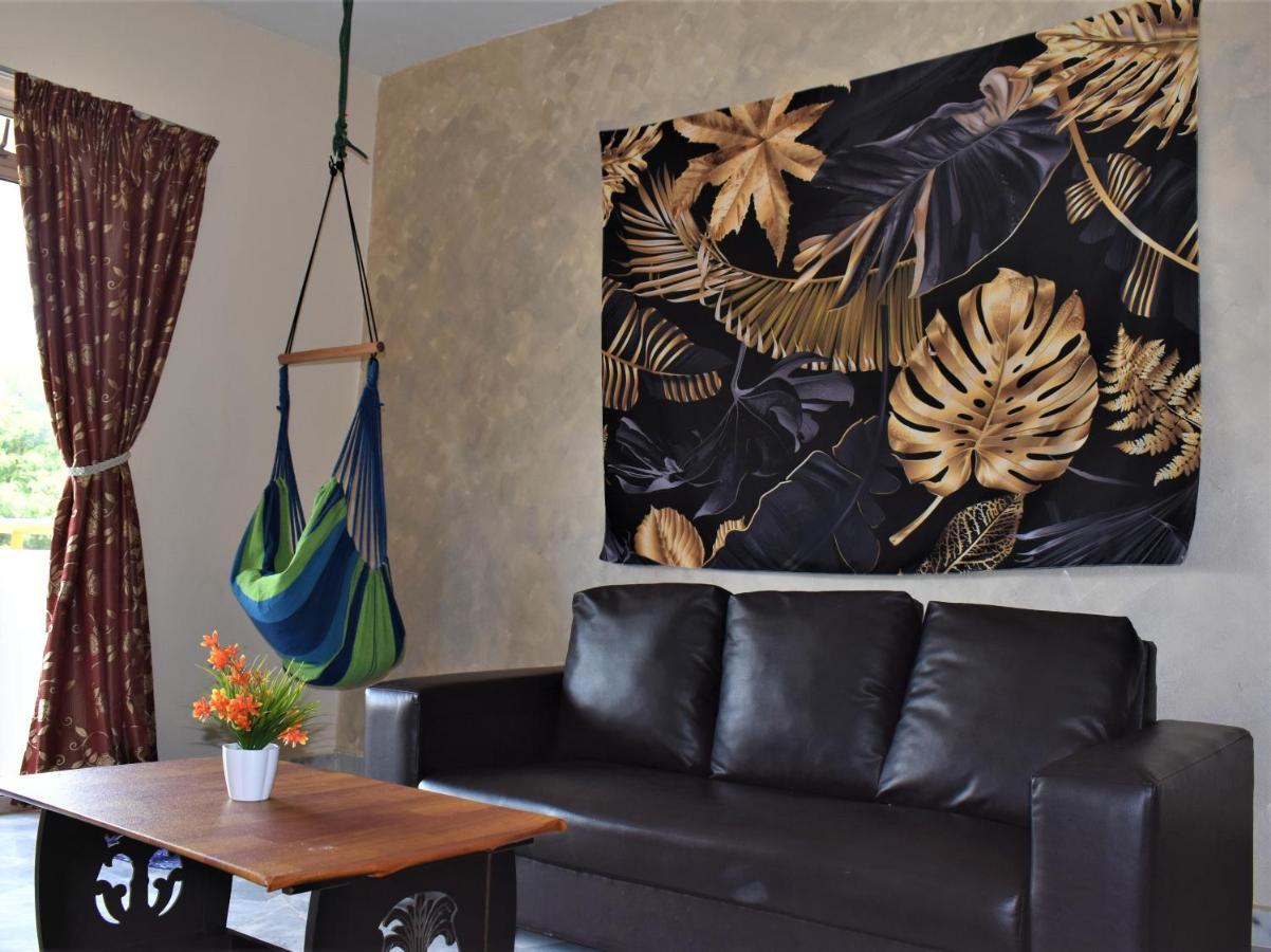 Purnama Homestay At Oceanview Resort 波德申 外观 照片